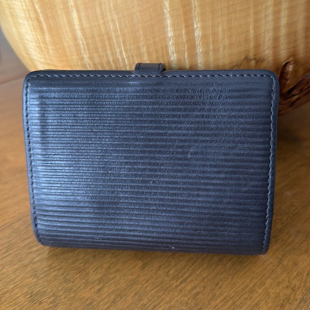 Levenger wallet  - Picture 2 of 7